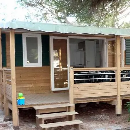 Campsite Camping 4 Etoiles - Eebaeh *
