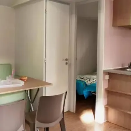 Zecamping 3 Etoiles Pet Friendly Locatif Tv 24m2 4 Pers Camping