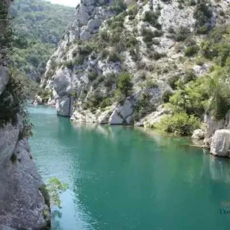 Camping Zecamping 3 Etoiles Pet Friendly Locatif Tv 24m2 4 Pers Hyères