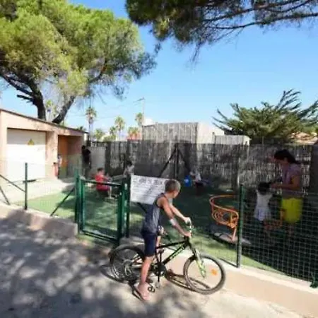 Zecamping 3 Etoiles Pet Friendly Locatif Tv 24m2 4 Pers Camping 3*