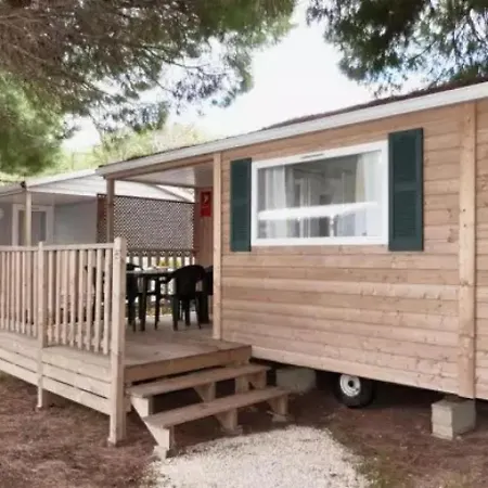 Camping Zecamping 3 Etoiles Pet Friendly Locatif Tv 24m2 4 Pers Hyères