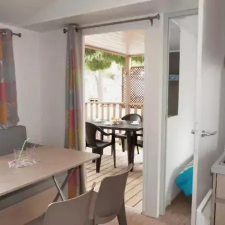Zecamping 3 Etoiles Pet Friendly Locatif Tv 24m2 4 Pers 3*