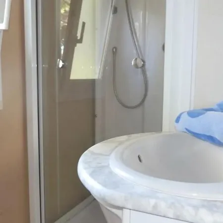 Zecamping 3 Etoiles Pet Friendly Locatif Tv 24m2 4 Pers Hyères