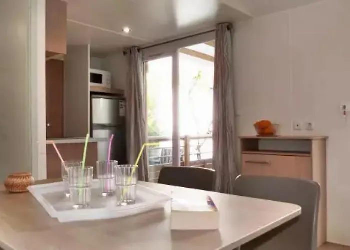 Campeggio - Eebaeb Hyères