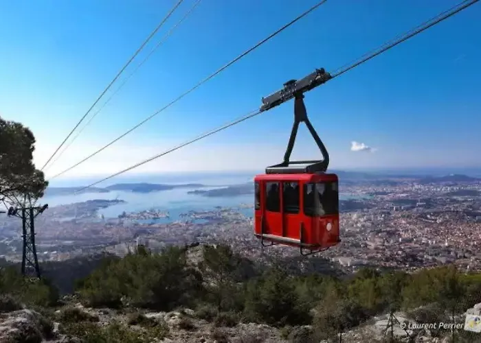 - Eebaeb Campeggio Hyères